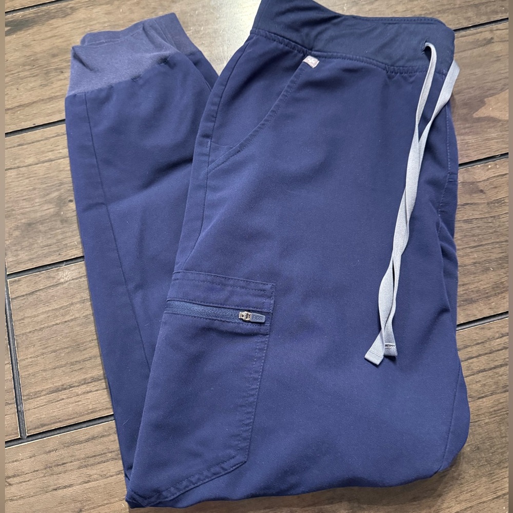 FIGS Zamora jogger scrub bottom